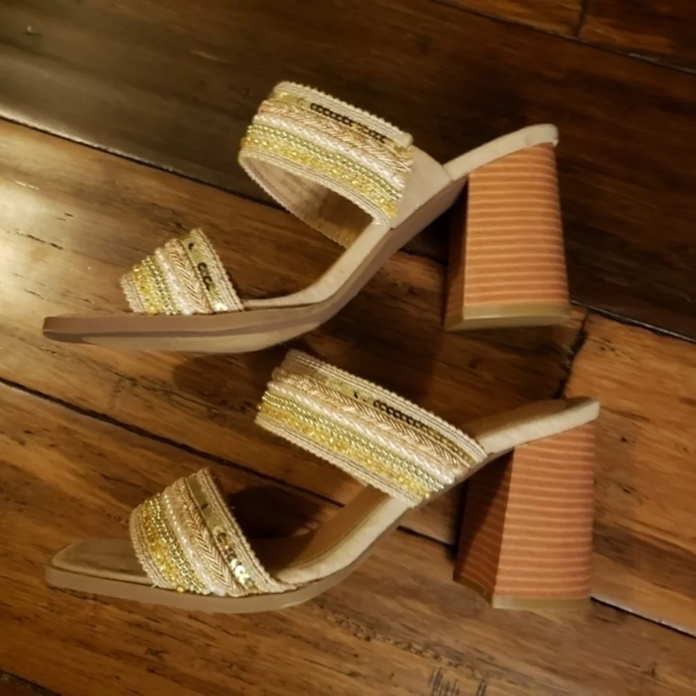 Y‎ Not sequins beaded Lucas 9m heels